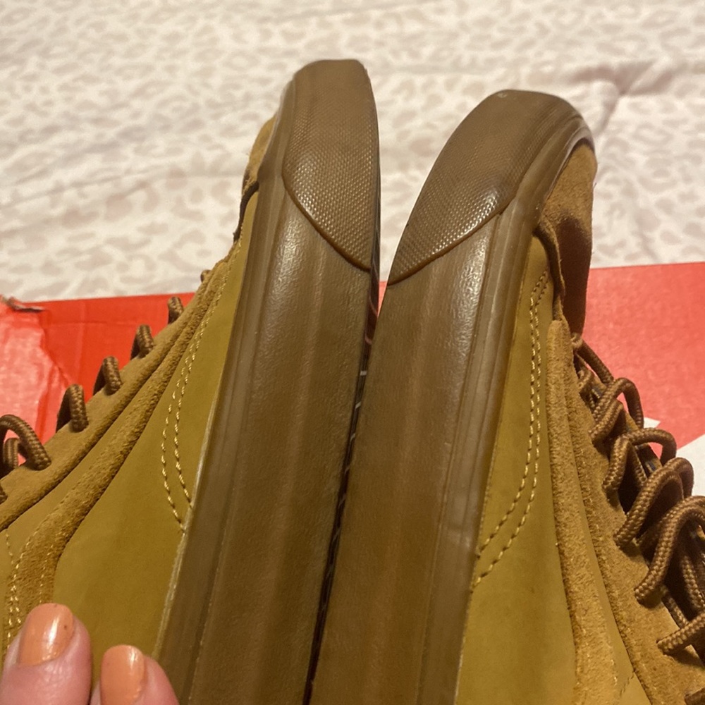 Vans - Picture 5 of 5